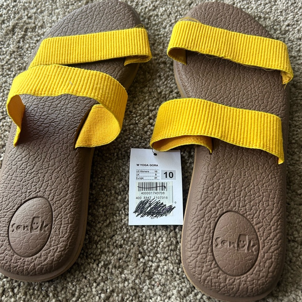 Sanuk Brown and Yellow Sandals Minimalist Design